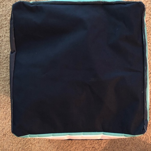 Thirty One Large Striped Tote - Picture 3 of 5